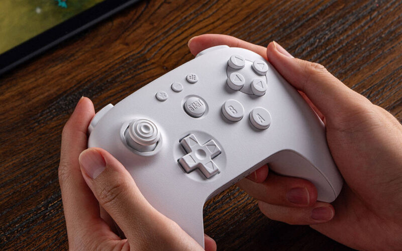 8BitDo’s wireless Nintendo 64 controller is now available